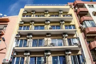 פנסיון Pensión Pardo