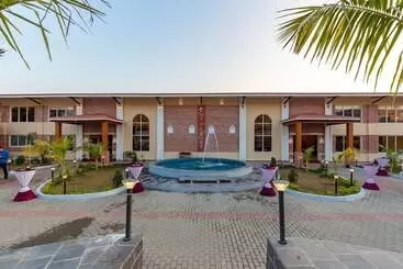 Lomakeskus Chitwan Midtown