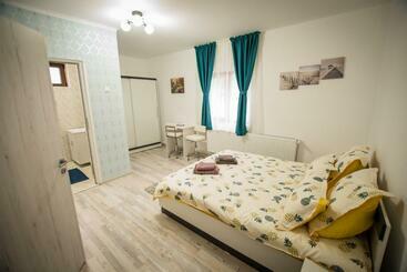 Pensionat Cazare La Piatra Buhei