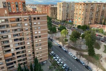 بنسيون Habitación Con Cama Doble, Piso Compartido En Avenida Blasco Ibáñez