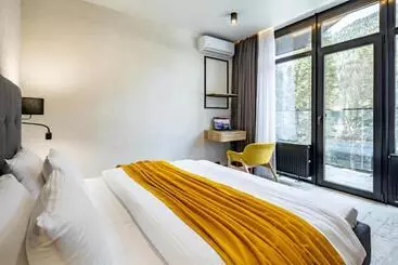 Wood Hotel Resort & Spa