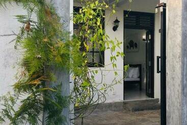 Hotel Sun & Fun Hikkaduwa