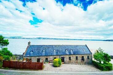 Bed and Breakfast The Old Boathouse