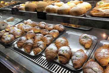 تختخواب و صبحانه Catania Sun & Sea