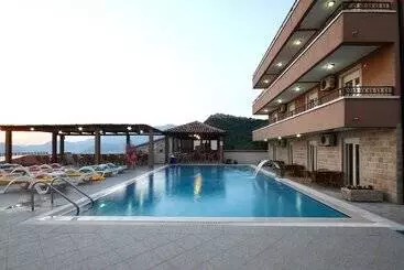 هتل Apartments Djurasevic