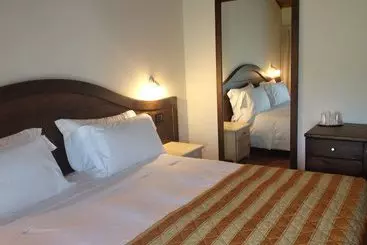 فندق Cascina Canova