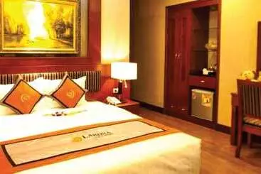 هتل Hanoi La Rosa