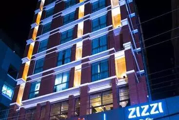 هتل Platinum Suites