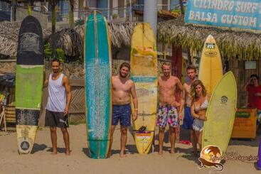 هاستل Iguana Beach House