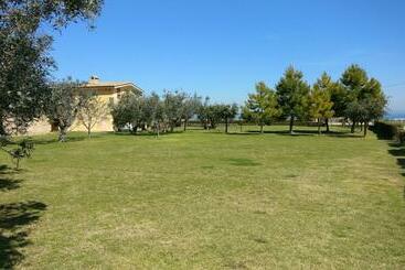 פנסיון Punta Aderci Rooms