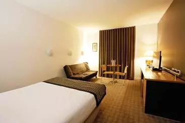 בית מלון כפרי Golden Pebble