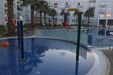 Отель Papantonia