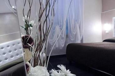 膳宿费 Londrino Sanremo