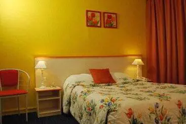 Отель Tambourin