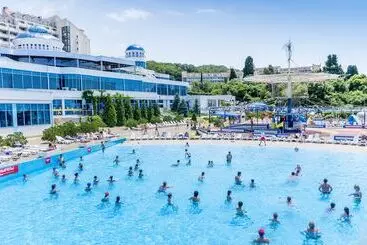 בית מלון כפרי Akvaloo