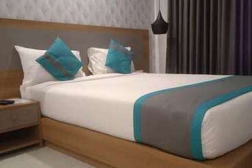 Hotel Parkwood Suites