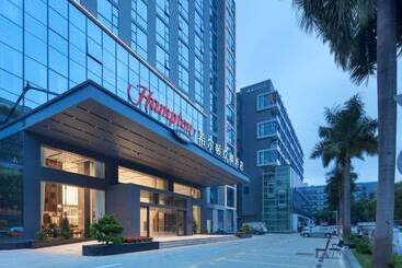 Hotel Huanpeng By Hilton Shenzhen Baoanairport