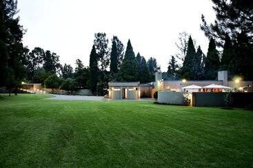 Pensió Five O  Clock Zen Boutique Guest House