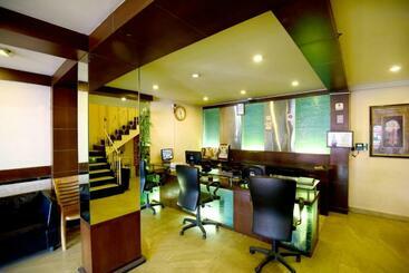 בית מלון כפרי Shastri Paradise