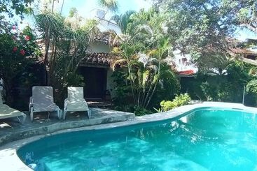 تختخواب و صبحانه Hippie Villa Cancun