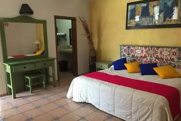 Hotel Montroi Express