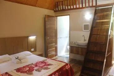 Majatalo Pousada E Camping Carrion