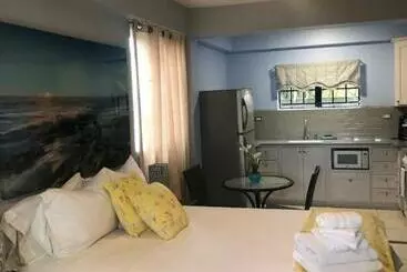 هتل آپارتمان Beach Studio In Crown Point