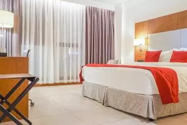 Star Land Hotel Bastos