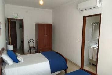 تختخواب و صبحانه Atjuditehome