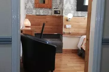 Flyover Bed And Breakfast