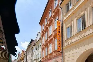 پانسیون Residence Corto Old Town