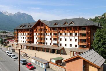 Residence Nemea L Aigle Bleu