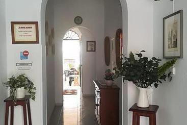 Hostal Avenida By Bossh! Hotels