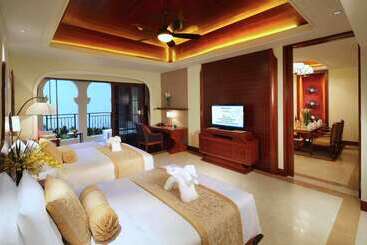 Hotel Wyndham Grand Plaza Royale Hainan Longmu
