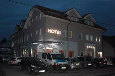 هتل Bajt Maribor