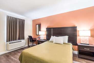 فندق Econo Lodge