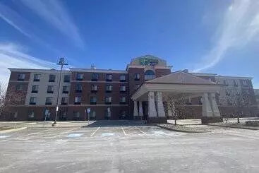 בית מלון כפרי Holiday Inn Express And Suites Detroit North Troy, An Ihg