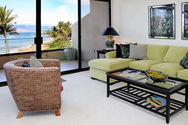 Отель Makena Surf  Coraltree Residence Collection