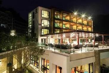 Hotel Zenmaya Oceanfront Phuket, Trademark Collection By Wyndham