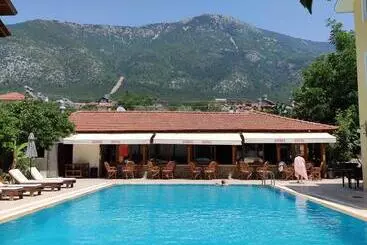 Gunes Hotel & Apartments