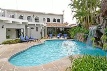 호텔 Colonial Plaza