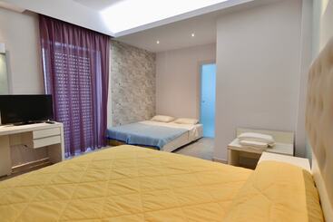 ホテル Paloma Blanca