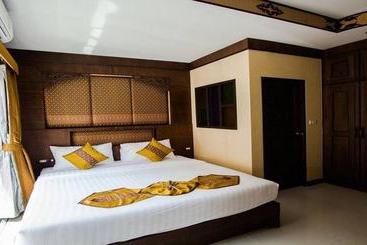 Szálloda Patong Panomporn Phuket