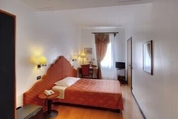 酒店 Antica Locanda Il Sole