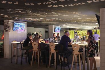 هتل Mama Shelter Marseille