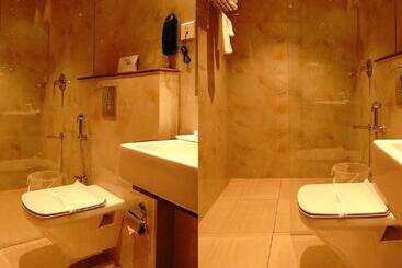 בית מלון כפרי Dass Regency