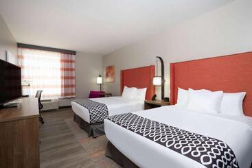 فندق La Quinta Inn & Suites By Wyndham Pflugerville