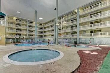 هتل آپارتمان The Rustic Anchor