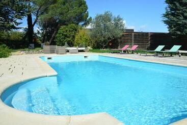 Bed & Breakfast La Bastide Des Lavandières