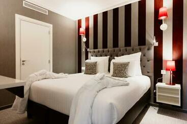 בית מלון כפרי Dali Val D Europe